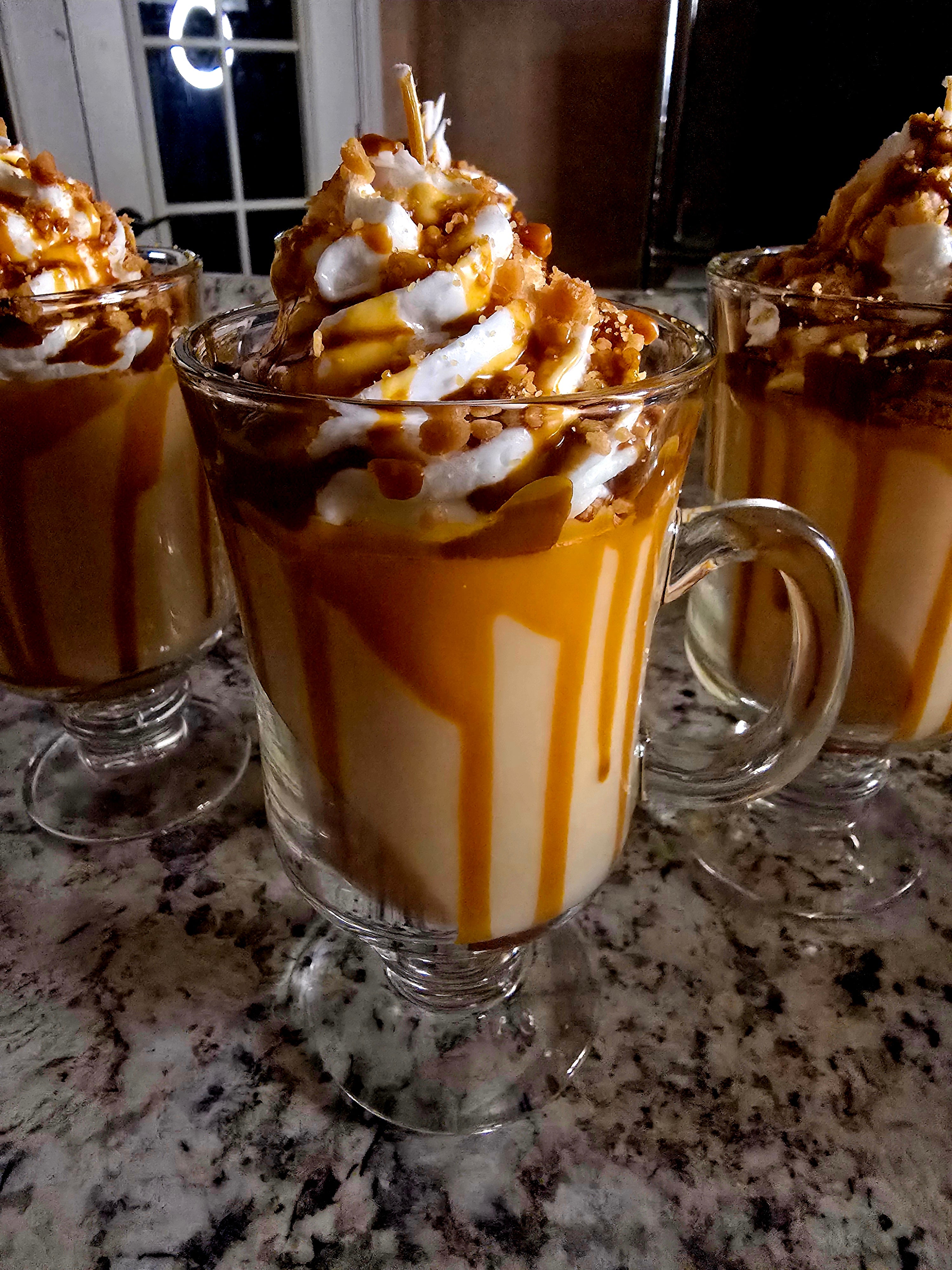 Vanilla Caramel latte candle